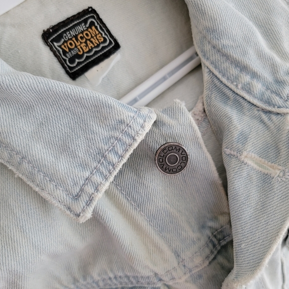 Volcome Jean Jacket - Picture 2 of 2
